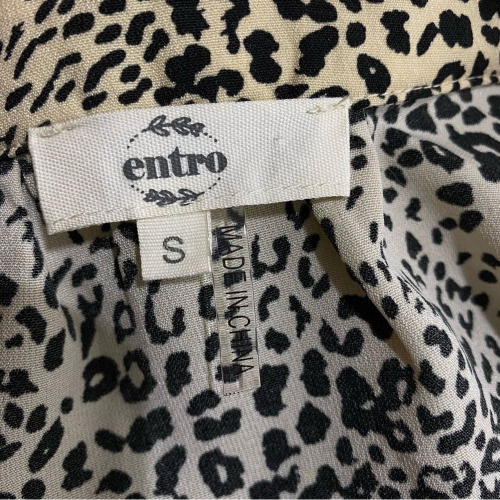 Entro Leopard Print Ruffle Back Button Down Oversized Babydoll Top - Picture 5 of 7